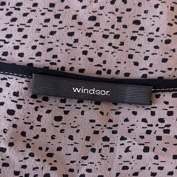 Windsor Sheer 100% Silk Brown with Black Speckle Size 44 - Picture 4 of 10